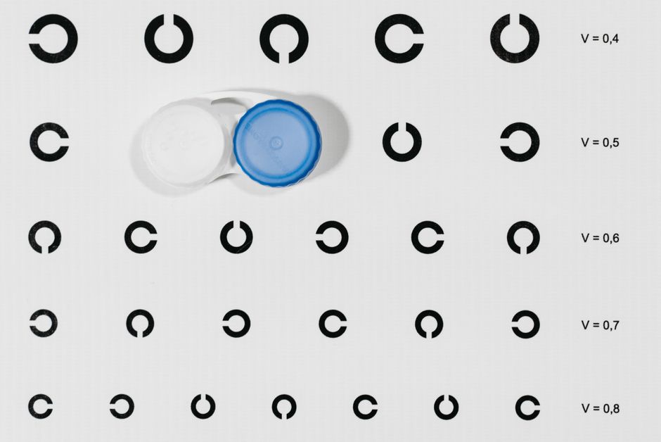 The Comprehensive Guide to Contact Lenses: Everything You Need to Know