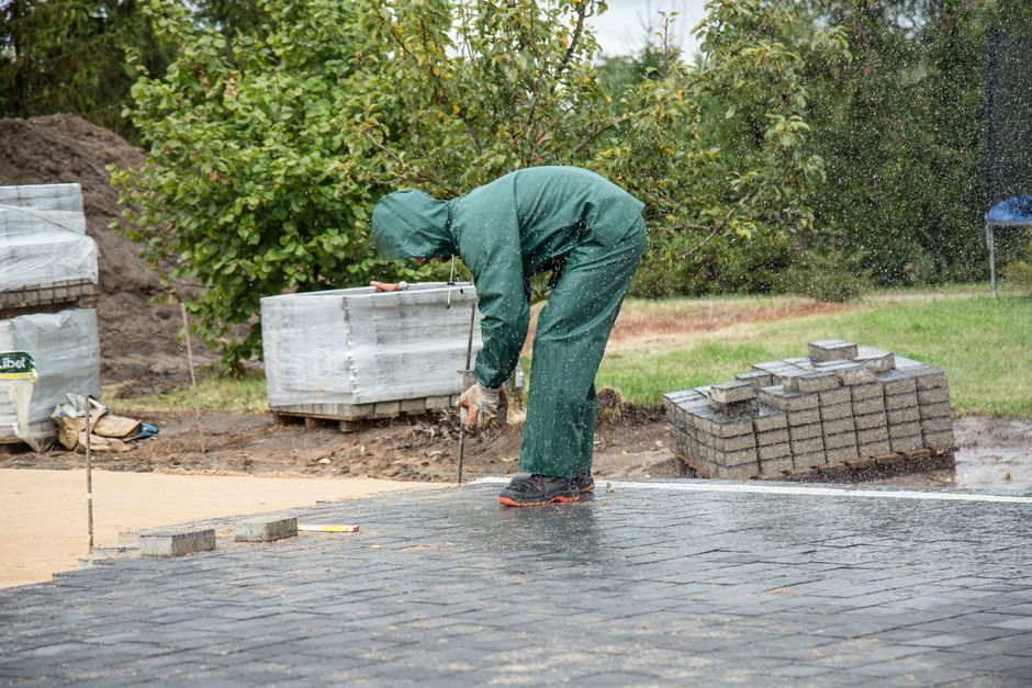 The Essential Guide to Choosing an Asphalt Paving Contractor