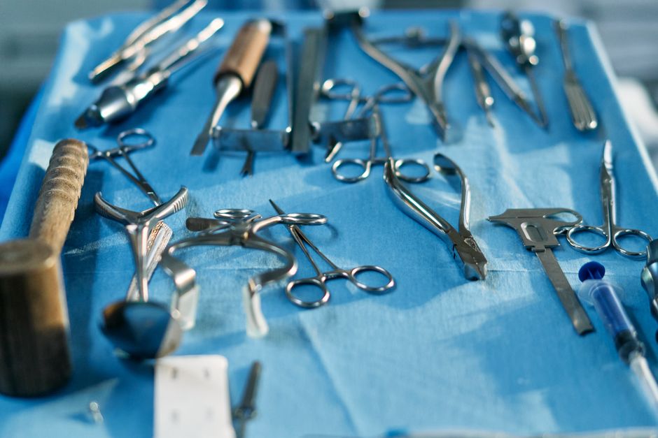 The Essential Guide to Choosing a Surgical Instrument Supplier
