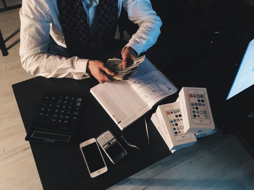 Understanding the Importance of Professional Bookkeeping Services