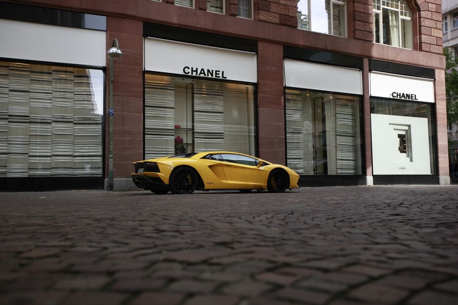The Rise of Luxury Brand Resellers: A New Marketplace Phenomenon